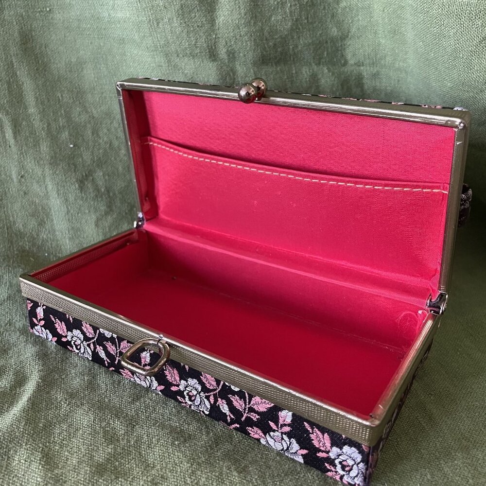 Vintage Floral Brocade Eyeglass Case With Red Satin Lining & Metal Clasp Closure